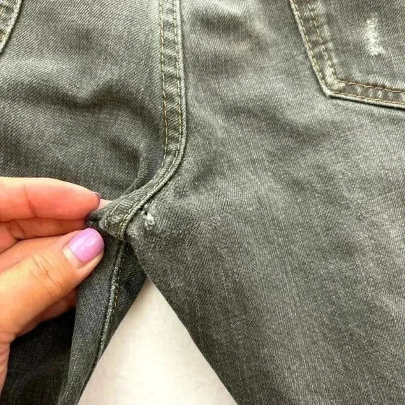 Gap 1969 Authentic Fade Black Distress 100% Cotton Slim Straight Jean Size 32/34 - Picture 11 of 16